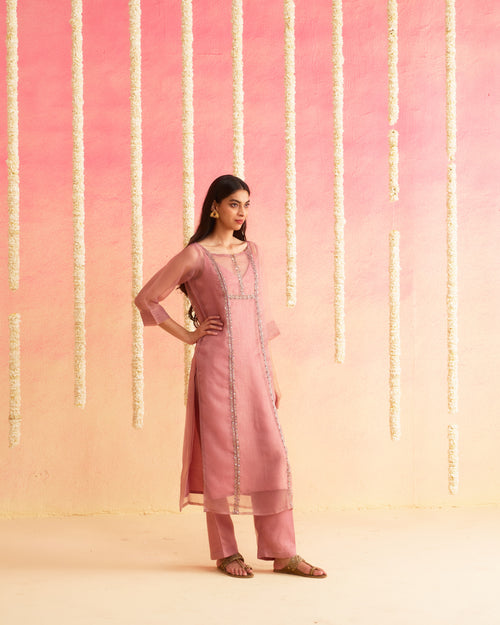 Gajri - Rose Pink Glass Crush With Delicate Handwork